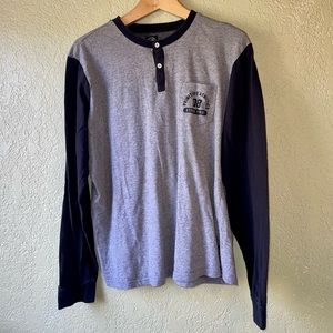 Navy blue and heather gray long sleeve T-shirt